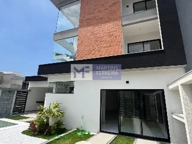 Casa 3 quartos e 5 banheiros, à venda, no bairro Vargem Pequena em Rio de Janeiro