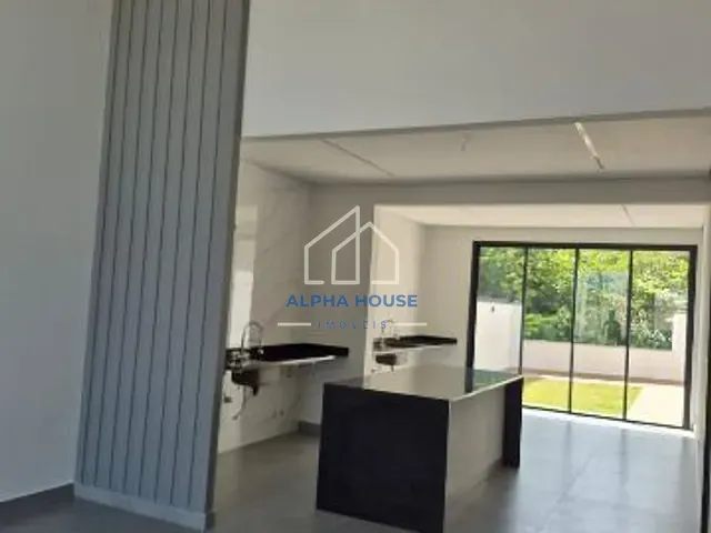 Casa com 301m² 3 quartos e 2 banheiros, à venda, no bairro Bosque do Imperador em Pindamonhangaba