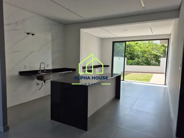 Casa com 301m² 3 quartos e 2 banheiros, à venda, no bairro Bosque do Imperador em Pindamonhangaba