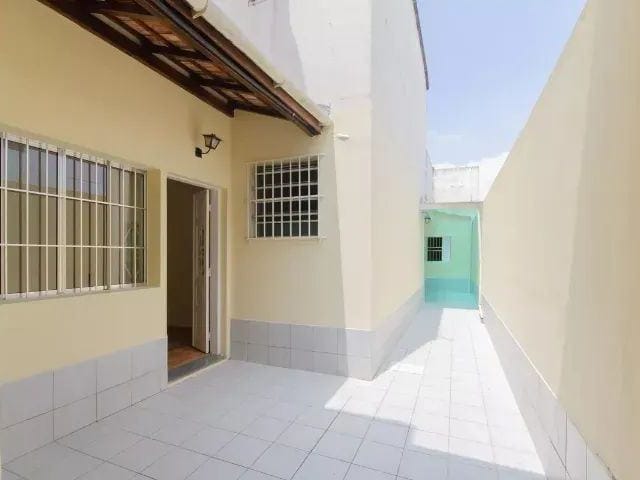 Casa com 232m² 3 quartos e 2 banheiros, para alugar, no bairro Vila Mariana em São Paulo