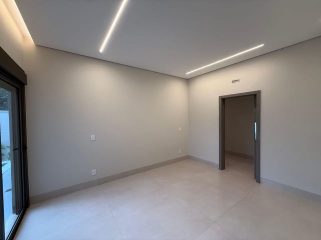 Casa com 384m² 4 quartos e 4 banheiros, à venda, no bairro Alameda das Cores Residencial em Sinop