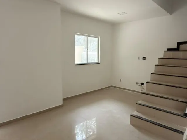 Casa com 90m² 3 quartos e 2 banheiros, à venda, no bairro Jardim Sulacap em Rio de Janeiro