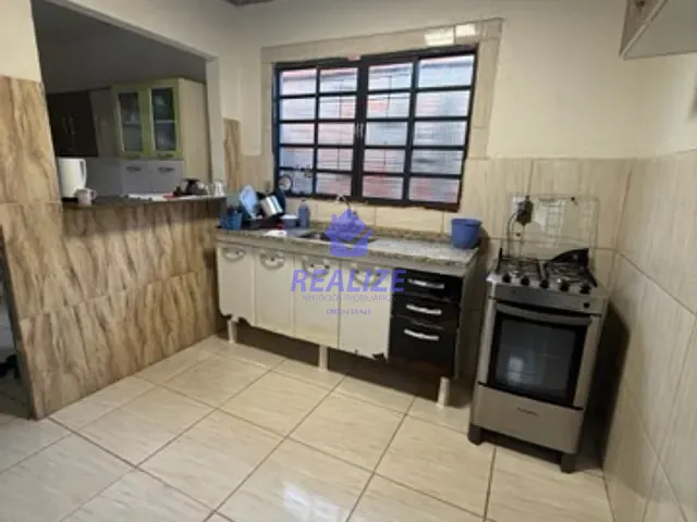 Casa com 200m² 2 quartos e 1 banheiro, à venda, no bairro Conjunto Habitacional Roque Ortiz Filho em Botucatu