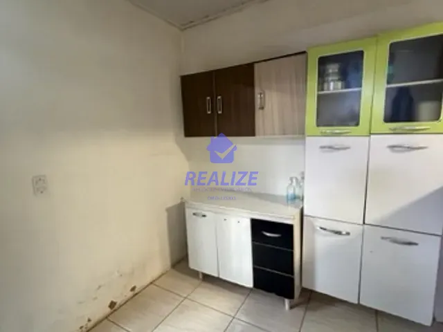 Casa com 200m² 2 quartos e 1 banheiro, à venda, no bairro Conjunto Habitacional Roque Ortiz Filho em Botucatu