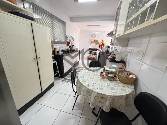Casa com 250m² 4 quartos e 5 banheiros, à venda, no bairro Despraiado em Cuiabá