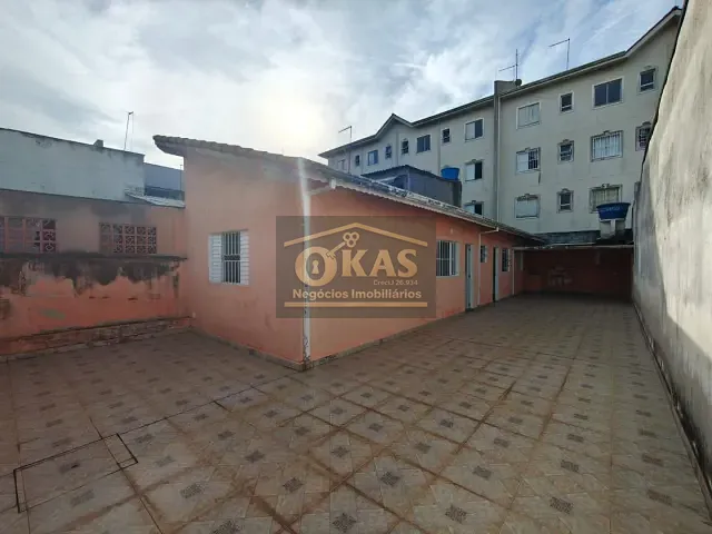 Casa com 160m² 2 quartos e 1 banheiro, à venda, no bairro Vila Urupês em Suzano