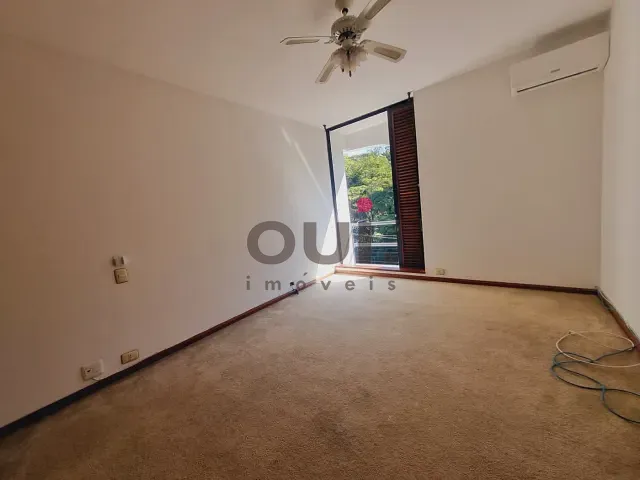 Casa 4 quartos e 6 banheiros, à venda, no bairro Interlagos em São Paulo