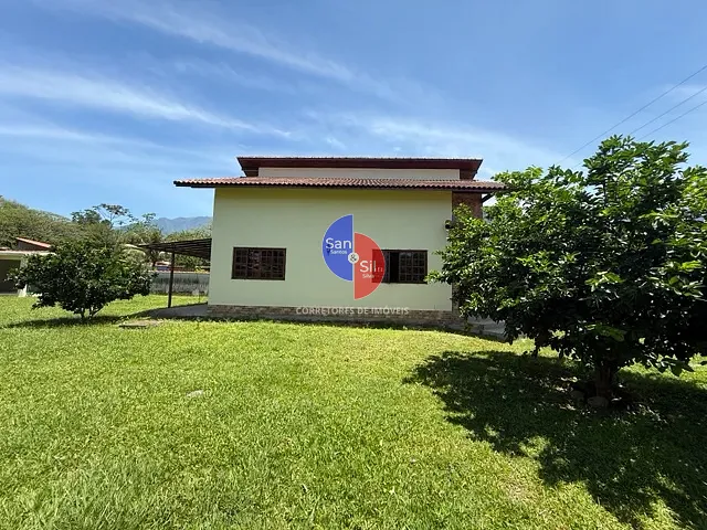 Casa com 757m² 3 quartos e 2 banheiros, à venda, no bairro Cotia em Guapimirim