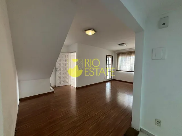 Casa com 149m² 4 quartos e 2 banheiros, à venda, no bairro Santo Agostinho em Volta Redonda