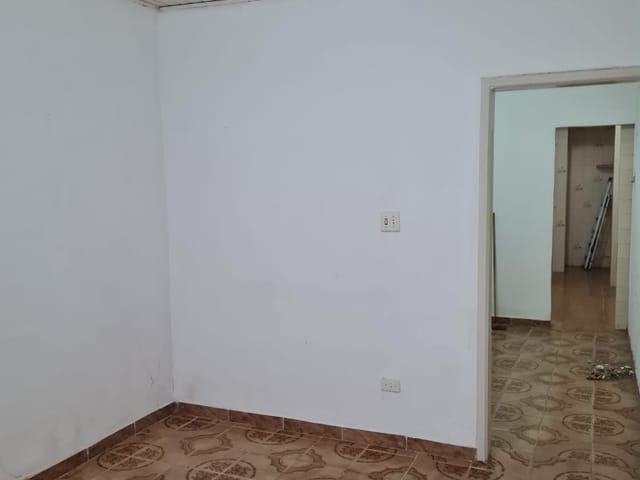Casa 1 quarto e 1 banheiro, à venda, no bairro Brás em São Paulo