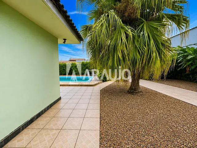 Casa 3 quartos e 2 banheiros, à venda, no bairro Cordeiros em Itajaí