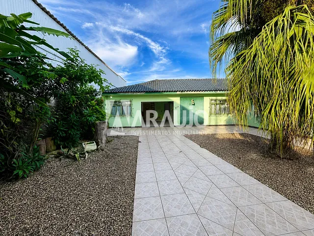 Casa 3 quartos e 2 banheiros, à venda, no bairro Cordeiros em Itajaí