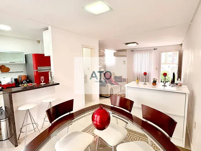 Sobrado 2 quartos e 1 banheiro, à venda, no bairro Areias em Tijucas