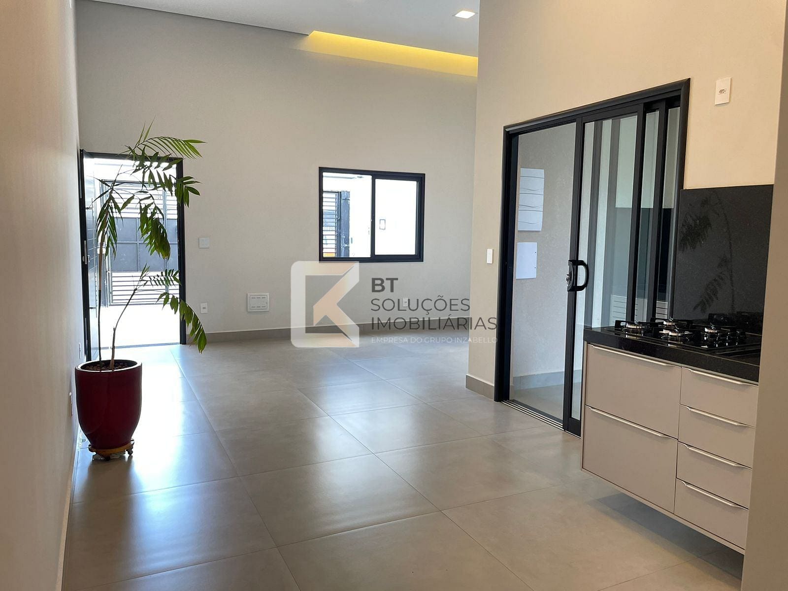 Casa à venda com 3 quartos, 110m² - Foto 6