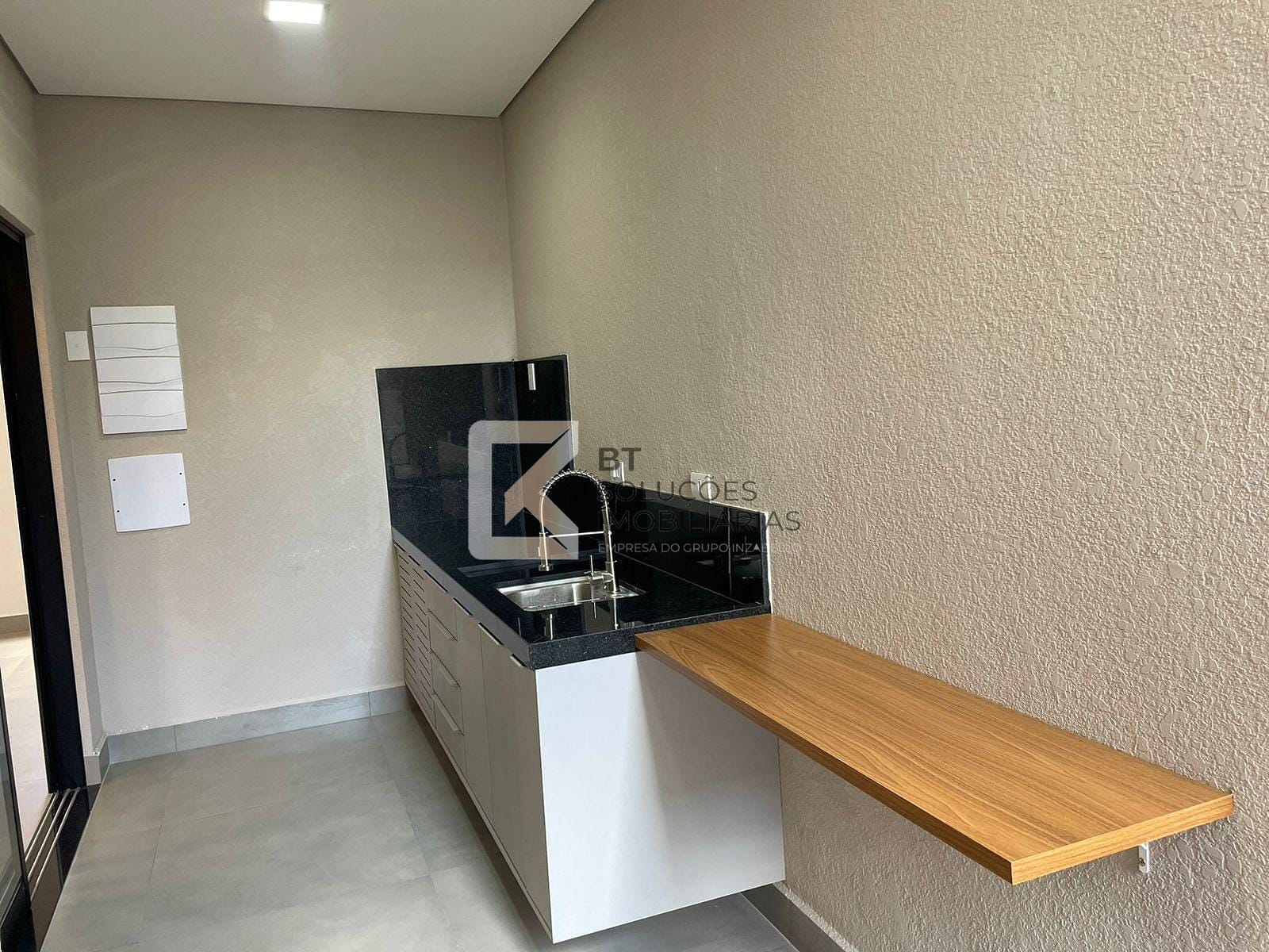 Casa à venda com 3 quartos, 110m² - Foto 18