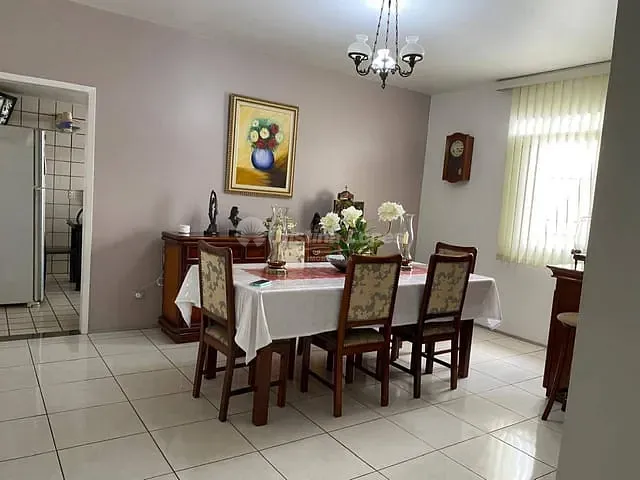 Casa 4 quartos e 5 banheiros, à venda, no bairro Jóquei em Teresina