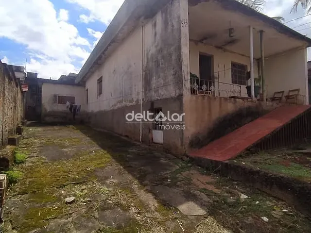 Casa com 360m² 3 quartos e 1 banheiro, à venda, no bairro São Bernardo em Belo Horizonte