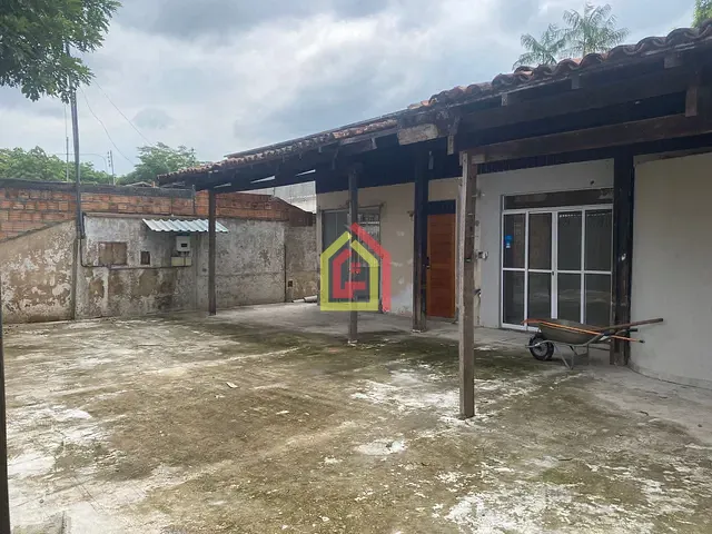 Casa 3 quartos e 4 banheiros, à venda, no bairro Nova Marabá em Marabá