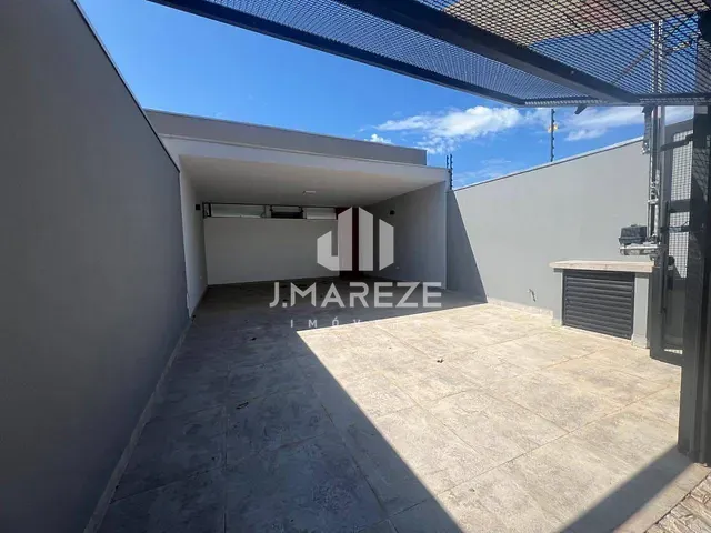 Casa 3 quartos e 5 banheiros, à venda, no bairro Loteamento São Sebastião em Apucarana