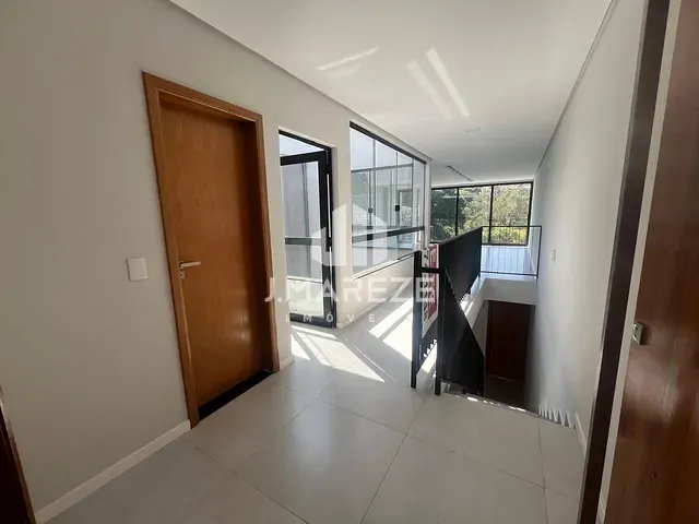 Casa 3 quartos e 5 banheiros, à venda, no bairro Loteamento São Sebastião em Apucarana