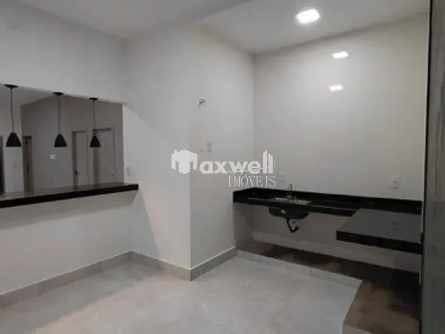 Casa com 250m² 3 quartos e 3 banheiros, à venda, no bairro Residencial Santa Fé I em Goiânia