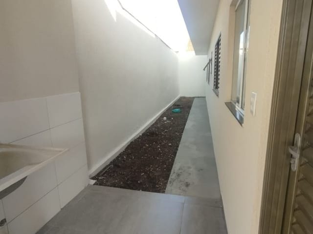 Casa com 126m² 3 quartos e 1 banheiro, para alugar, no bairro Residencial Nossa Terra em Cambé