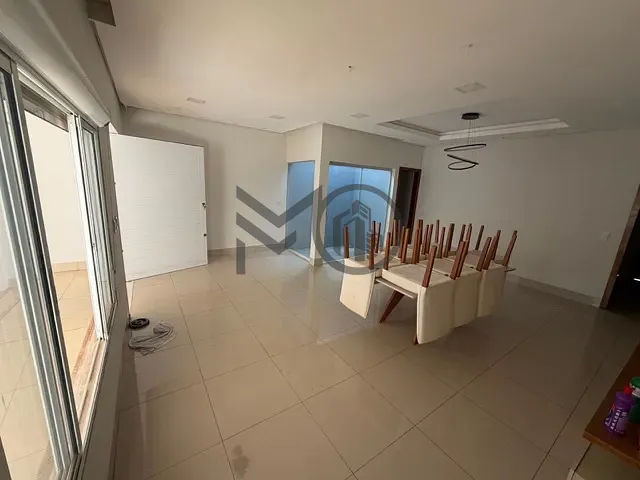 Casa com 280m² 3 quartos e 4 banheiros, à venda, no bairro Morada da Serra em Cuiabá