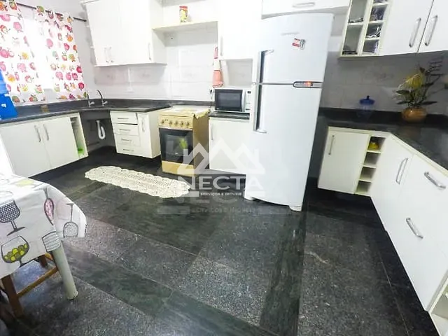 Casa com 500m² 5 quartos e 6 banheiros, à venda, no bairro Morro do Algodão em Caraguatatuba