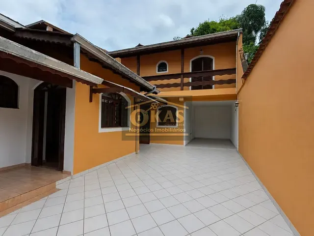 Casa com 472m² 3 quartos e 4 banheiros, à venda, no bairro Jardim Revista em Suzano
