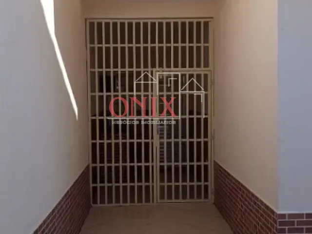 Casa com 206m² 3 quartos e 2 banheiros, à venda, no bairro Vila Urupês em Suzano