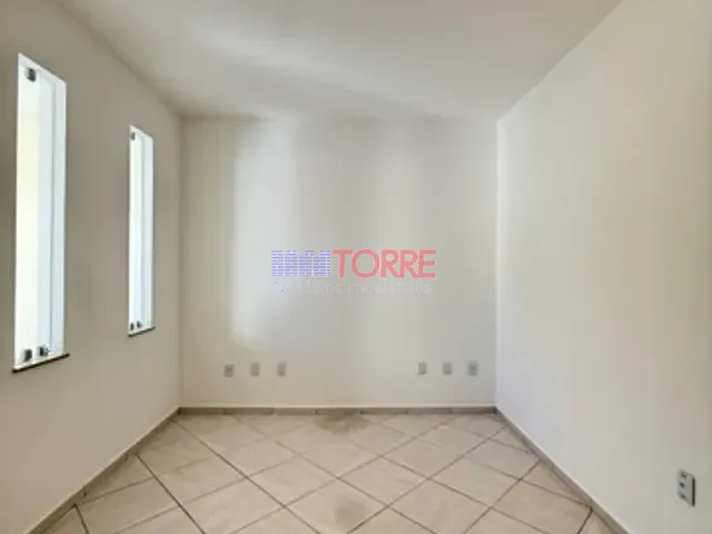 Casa com 125m² 4 quartos e 2 banheiros, para alugar, no bairro Pontal em Ilhéus