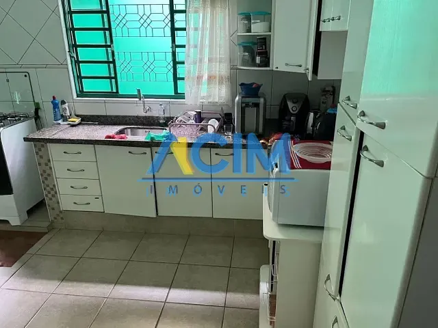 Casa com 250m², à venda, no bairro Parque Dos Ipês em Jaguariúna