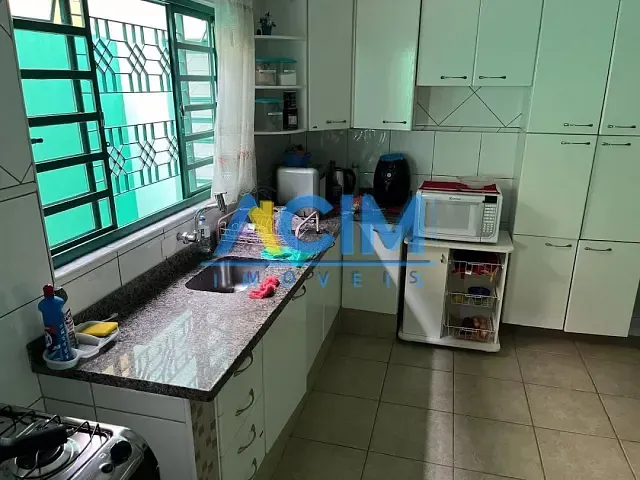 Casa com 250m², à venda, no bairro Parque Dos Ipês em Jaguariúna