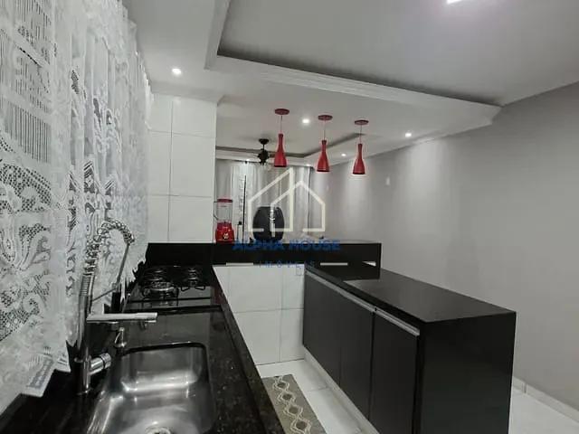 Casa 2 quartos e 1 banheiro, à venda, no bairro Residencial e Comercial Cidade Morumbi em Pindamonhangaba