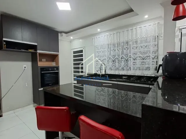 Casa 2 quartos e 1 banheiro, à venda, no bairro Residencial e Comercial Cidade Morumbi em Pindamonhangaba