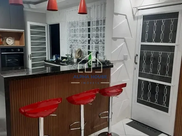 Casa 2 quartos e 1 banheiro, à venda, no bairro Residencial e Comercial Cidade Morumbi em Pindamonhangaba