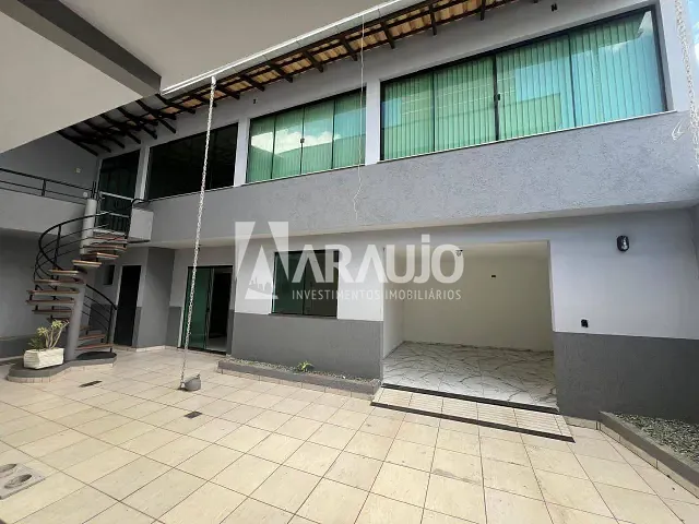 Conjunto comercial à venda, no bairro Centro em Navegantes