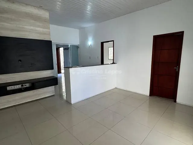 Casa 2 quartos e 2 banheiros, à venda, no bairro Novo Horizonte em Teresina