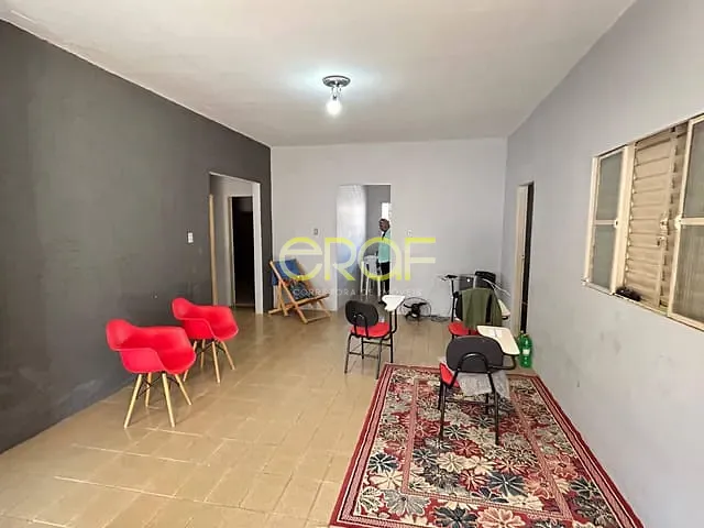 Casa com 480m² 4 quartos e 1 banheiro, à venda, no bairro Setor Nordeste em Formosa