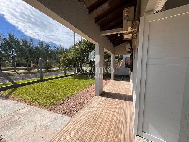 Casa com 338m² 3 quartos e 2 banheiros, à venda, no bairro Nova Tramandai em Tramandaí