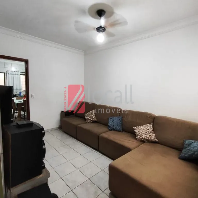 Casa com 2 quartos à venda, 140m² — foto 2 de 10
