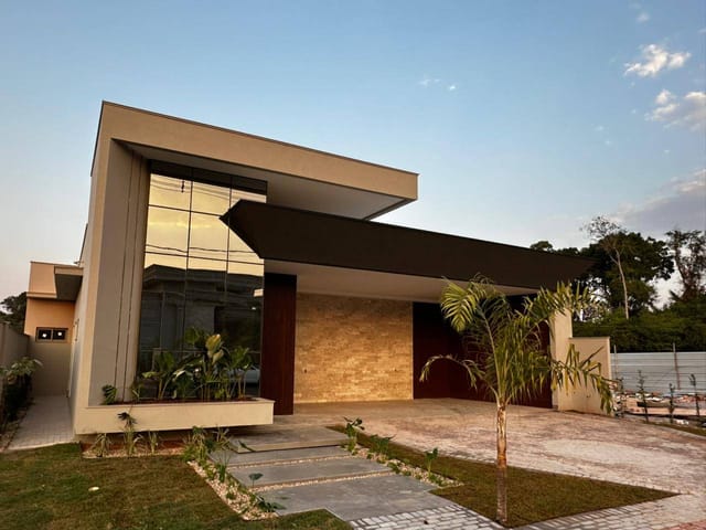 Casa com 355m² 3 quartos e 4 banheiros, à venda, no bairro Alameda das Cores Residencial em Sinop