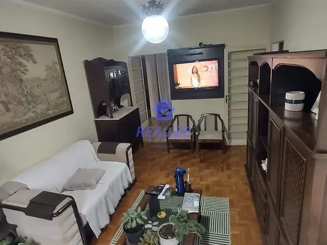 Casa com 1200m² 2 quartos e 1 banheiro, à venda, no bairro Centro em Botucatu