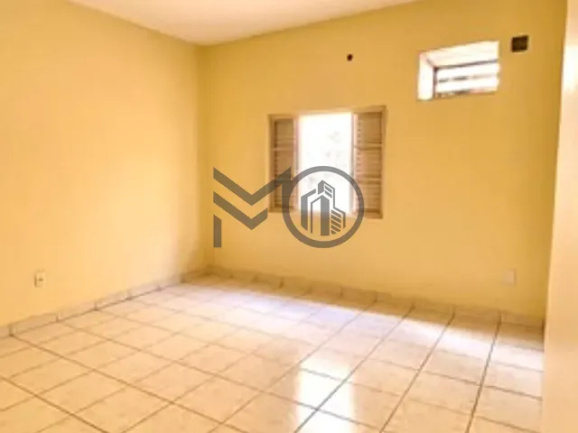 Casa com 360m² 5 quartos e 3 banheiros, à venda, no bairro Boa Esperança em Cuiabá