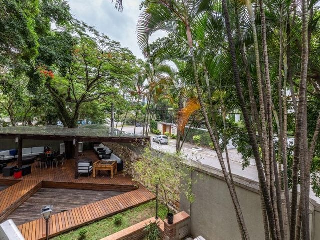 Casa com 836m², à venda, no bairro Vila Nova Conceição em São Paulo