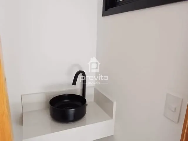 Casa com 315m² 3 quartos e 4 banheiros, à venda, no bairro Loteamento Residencial Fazenda Casa Grande em Taubaté