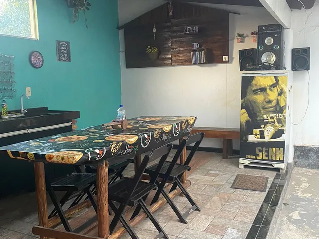 Casa com 180m² 4 quartos e 3 banheiros, à venda, no bairro Novo Glória em Belo Horizonte