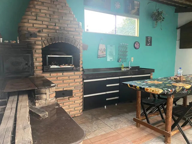 Casa com 180m² 4 quartos e 3 banheiros, à venda, no bairro Novo Glória em Belo Horizonte