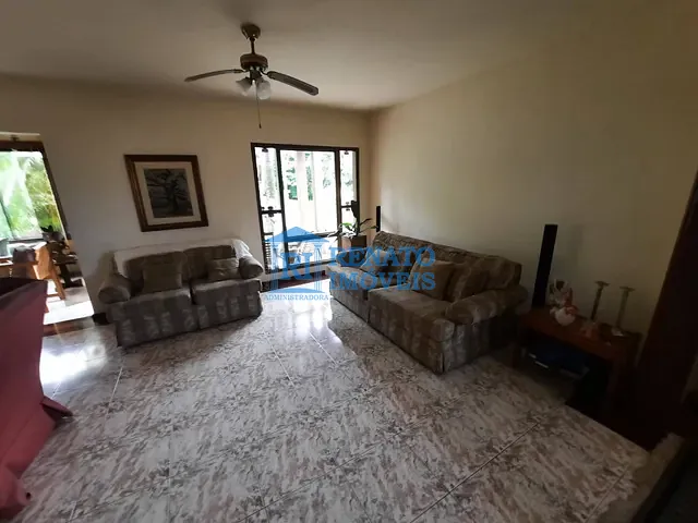 Casa 6 quartos e 4 banheiros, à venda, no bairro Centro em Maricá