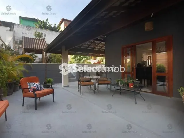 Casa com 350m² 3 quartos e 4 banheiros, à venda, no bairro Santa Luzia em Ribeirão Pires